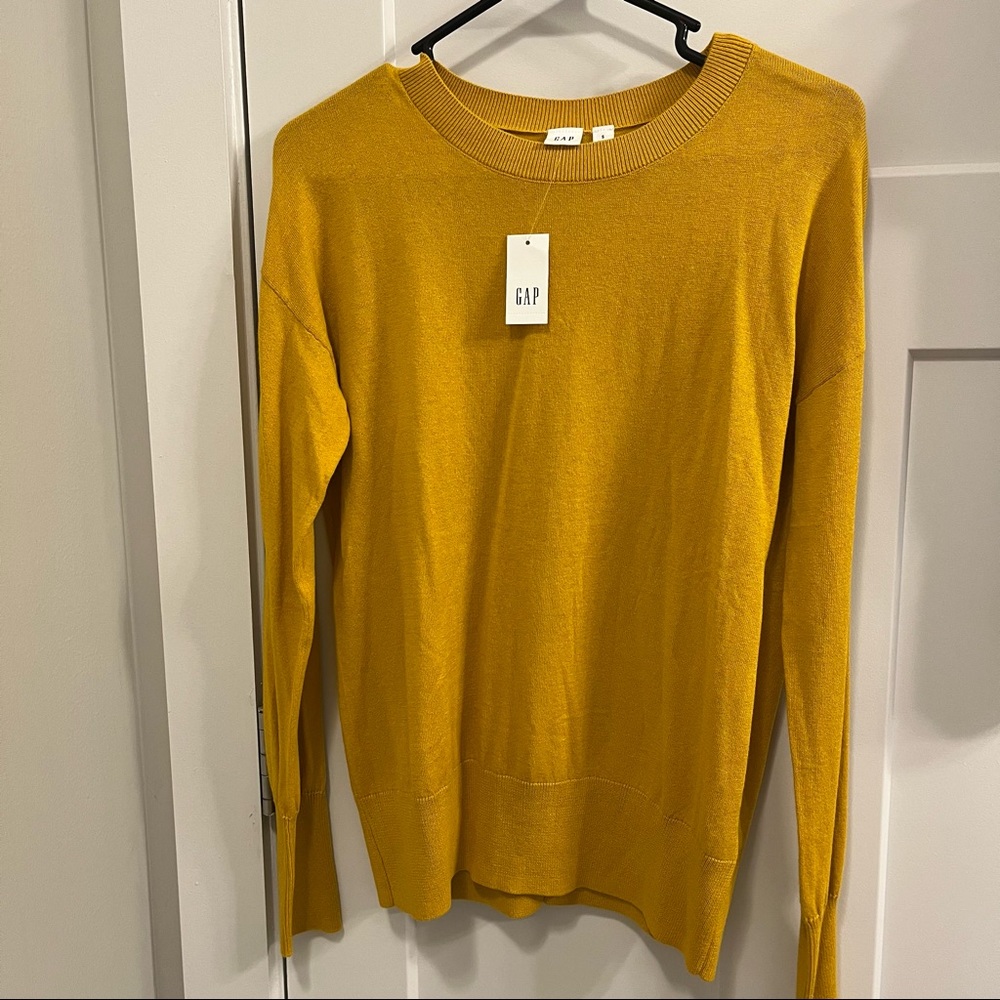 NWT GAP Yellow Sweater Size S